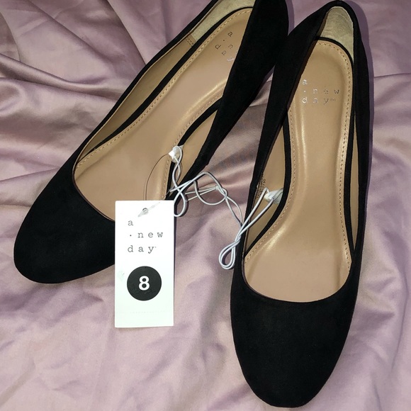 Wedge Heels - Picture 2 of 6